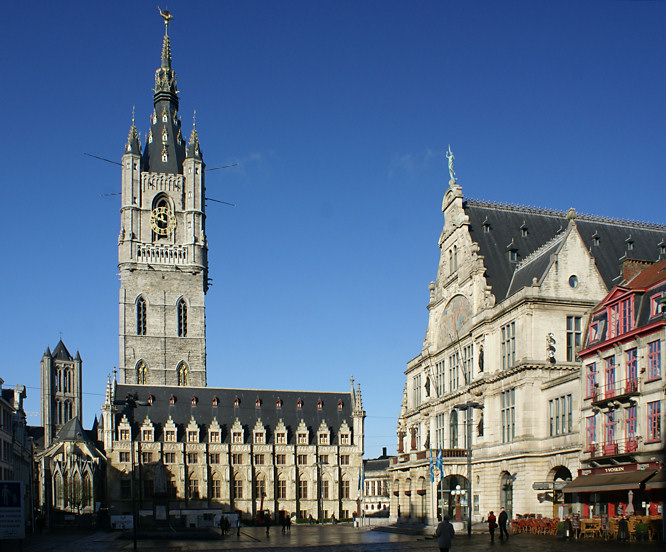 holidays-Ghent-eurostar-weekend-city-break-gent-Lakenhalle-Cloth-Hall-Belfry